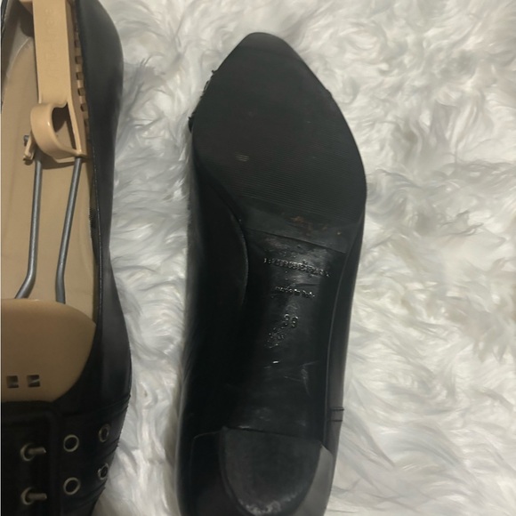 Burberry heels - Picture 3 of 9